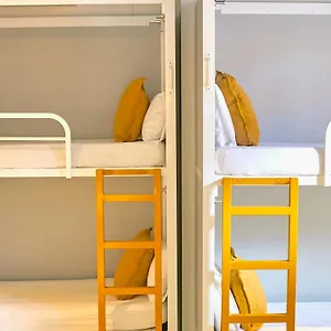Sun & Moon Albergue